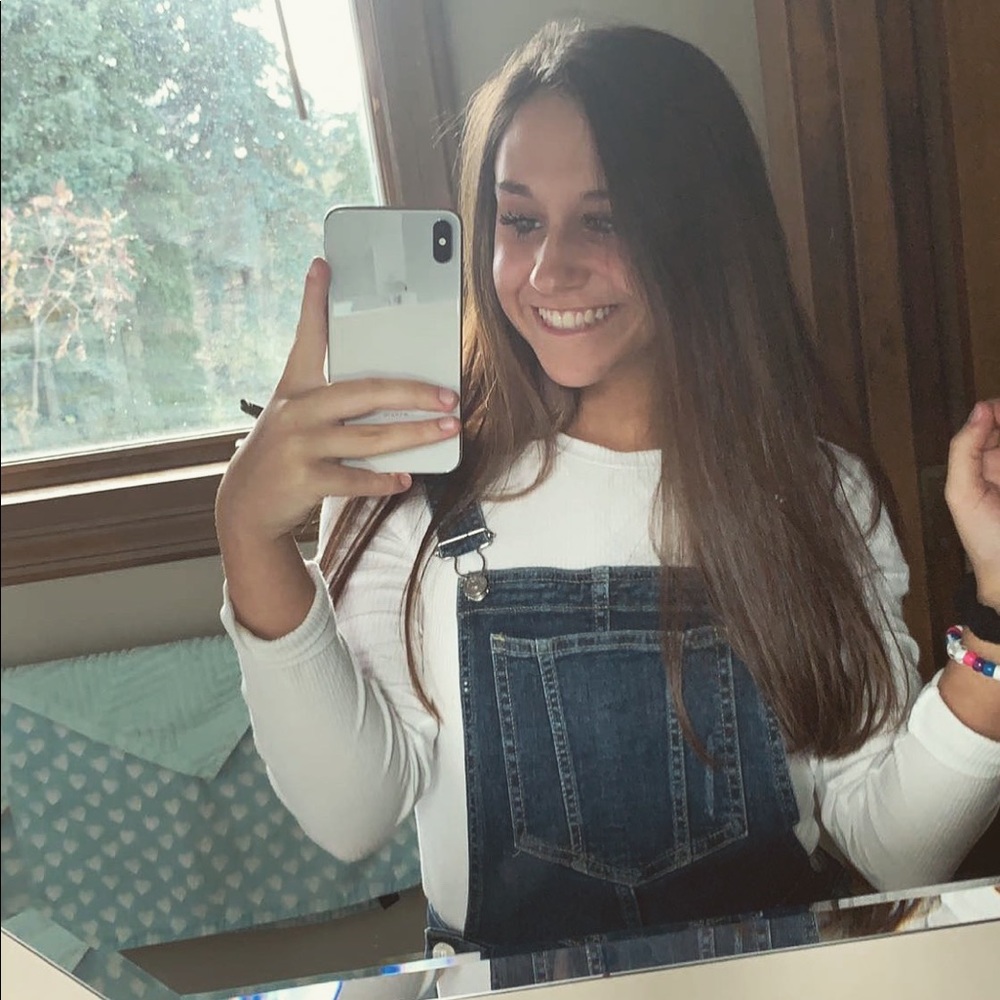Meet your Posher, Jenna